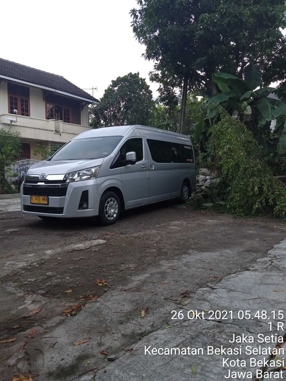 rental hiace luxury jakarta